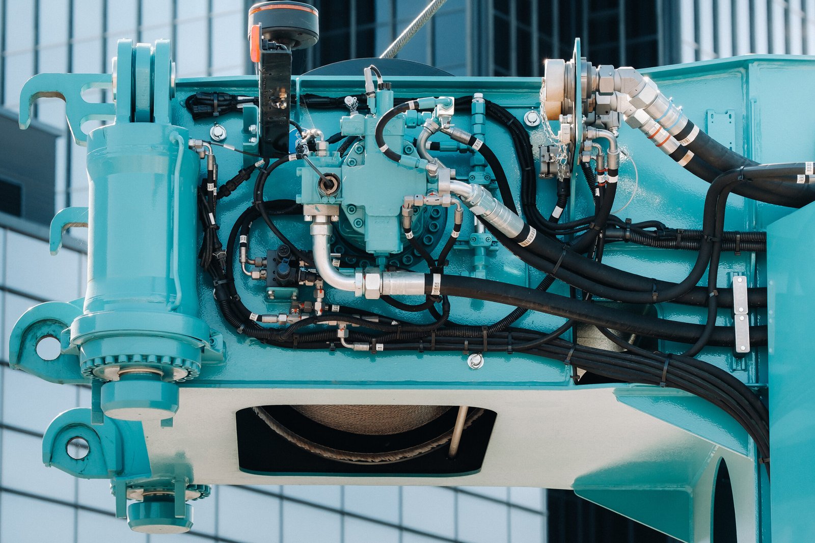 hydraulic-crane-engine-the-control-system-of-the-c-2026-03-24-15-22-47-utc